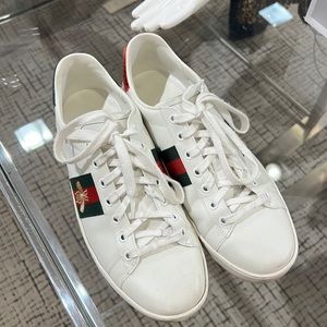 Gucci Ace sneakers with bee